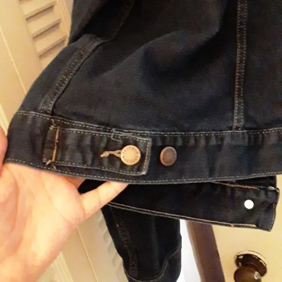 NWOT denim jacket - Picture 9 of 10